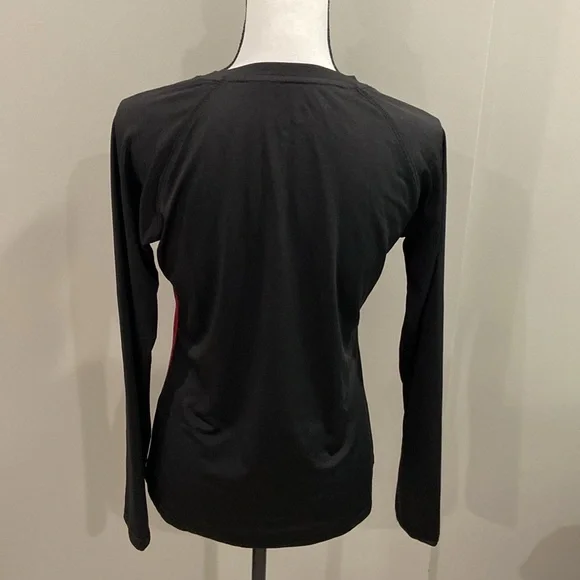 Game Time athletic top - Picture 3 of 4